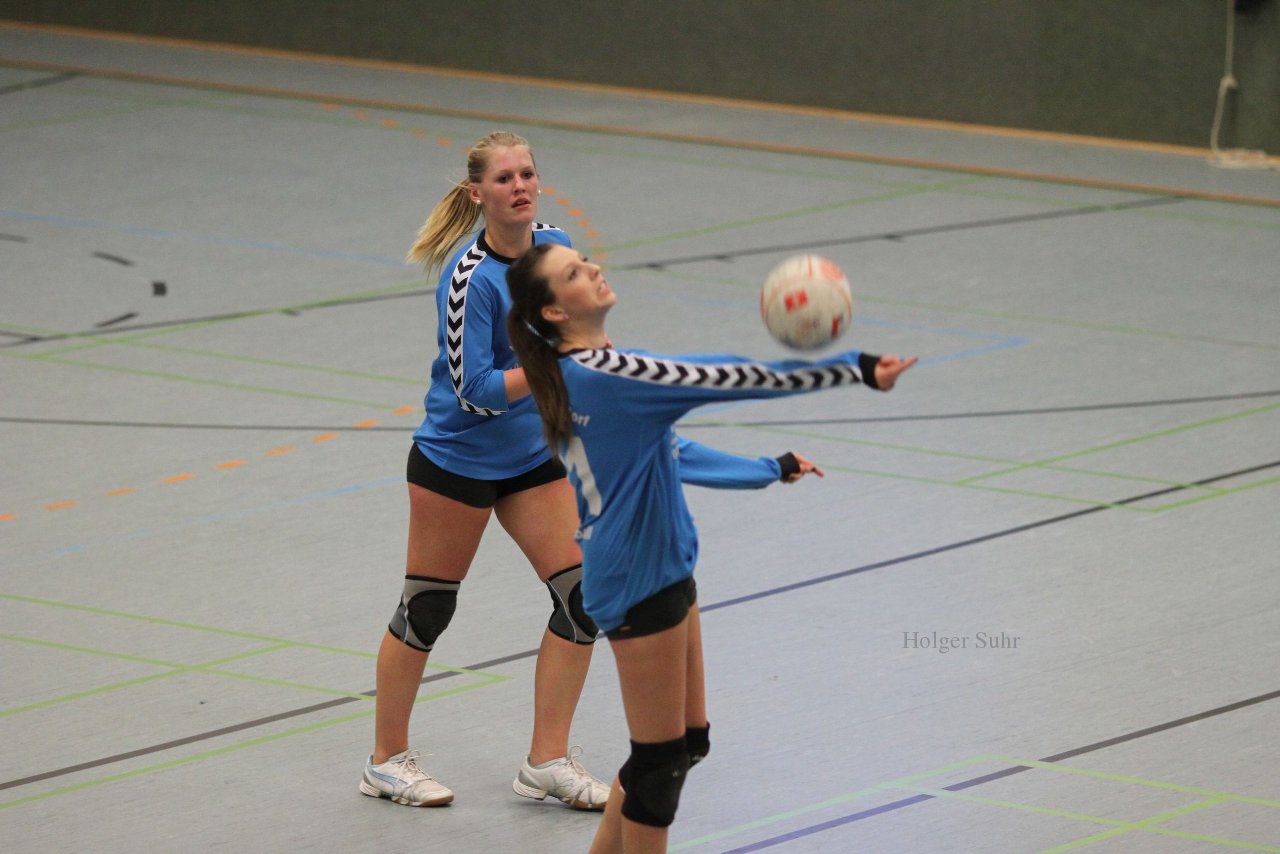 Bild 37 - U18w 1.Tag am 12.11.11